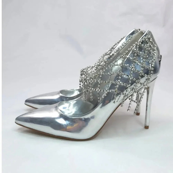 NIB Vince Camuto Silver Metallic Crystal Heels sz 9M/40 - Picture 1 of 10